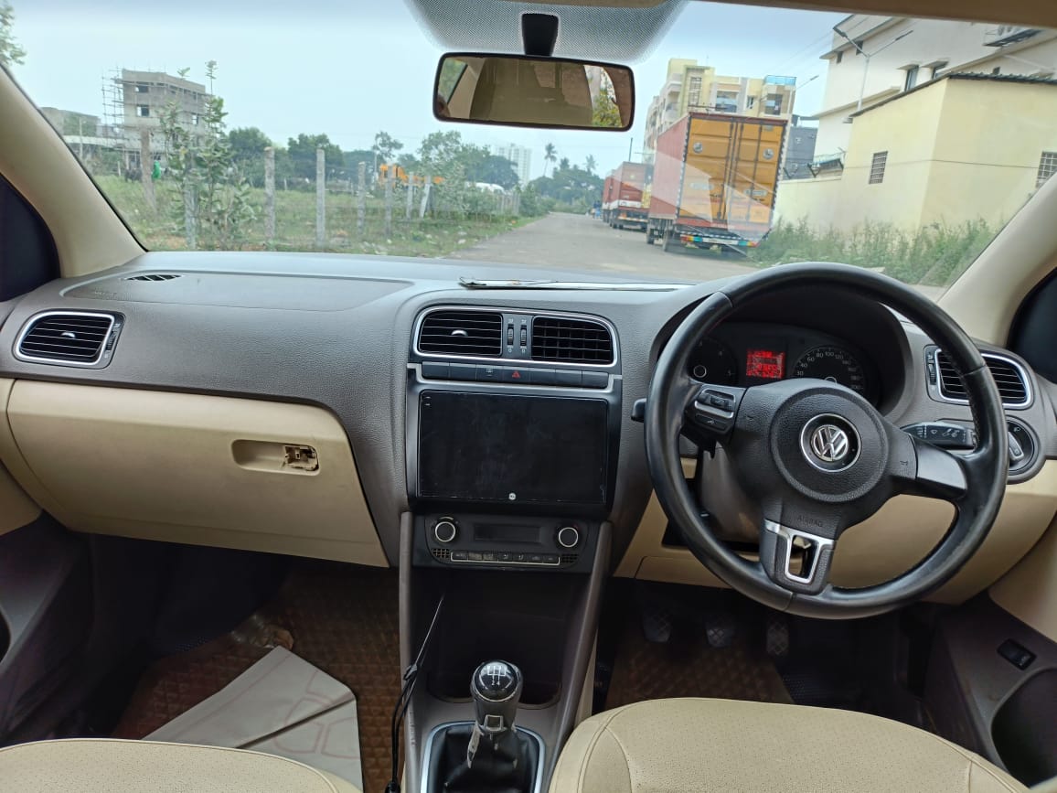 Volkswagen Vento(2015-2019) Highline Petrol